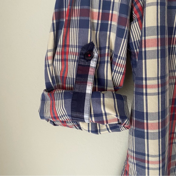 Stile Benetton plaid shirt w/ unique cuff design and ability to roll. Well made. - Picture 8 of 11
